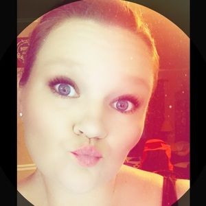 Meet your Posher, Mandy